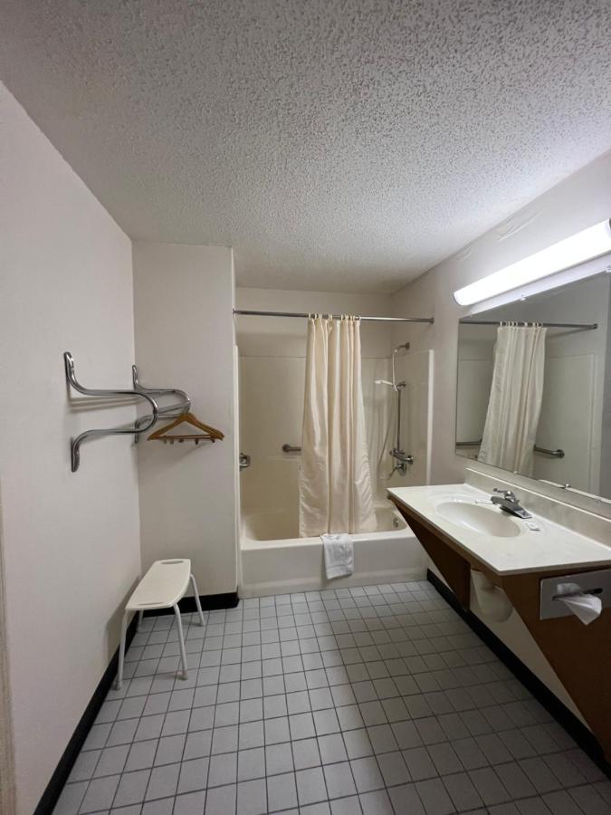 Garden Inn & Suites Metter Екстер'єр фото